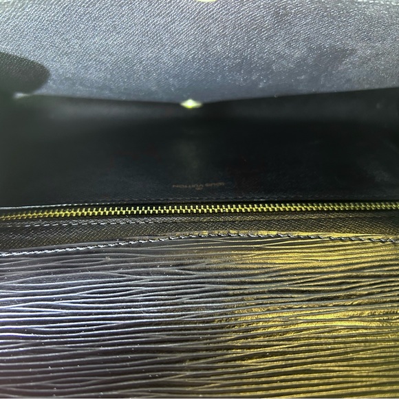Louis Vuitton Black Textured Clutch Epi Leather Purse - Picture 8 of 10